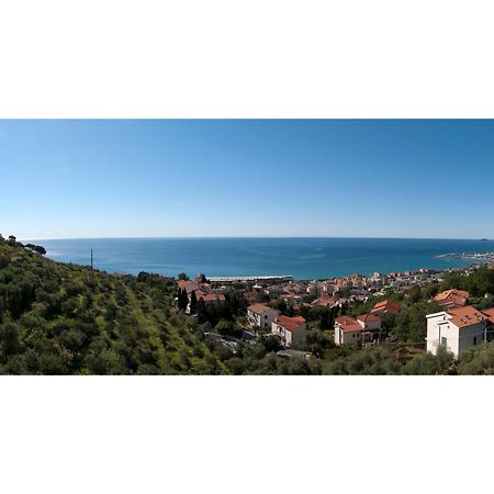 Tra Gli Ulivi Pietra Ligure Exterior foto