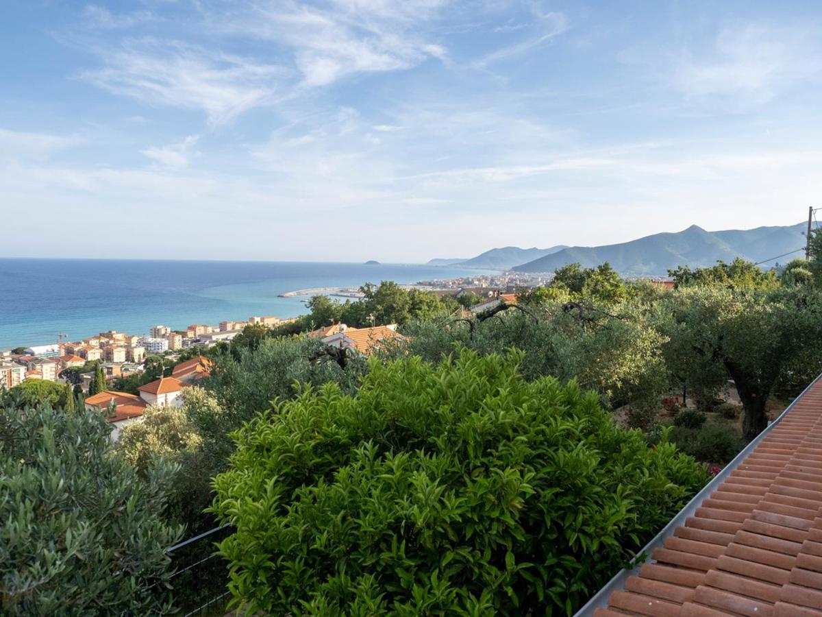 Tra Gli Ulivi Pietra Ligure Exterior foto