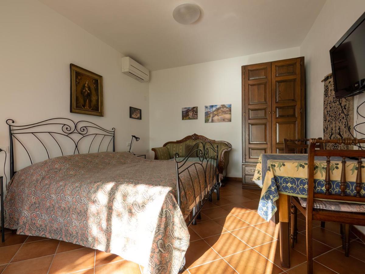 Tra Gli Ulivi Pietra Ligure Exterior foto