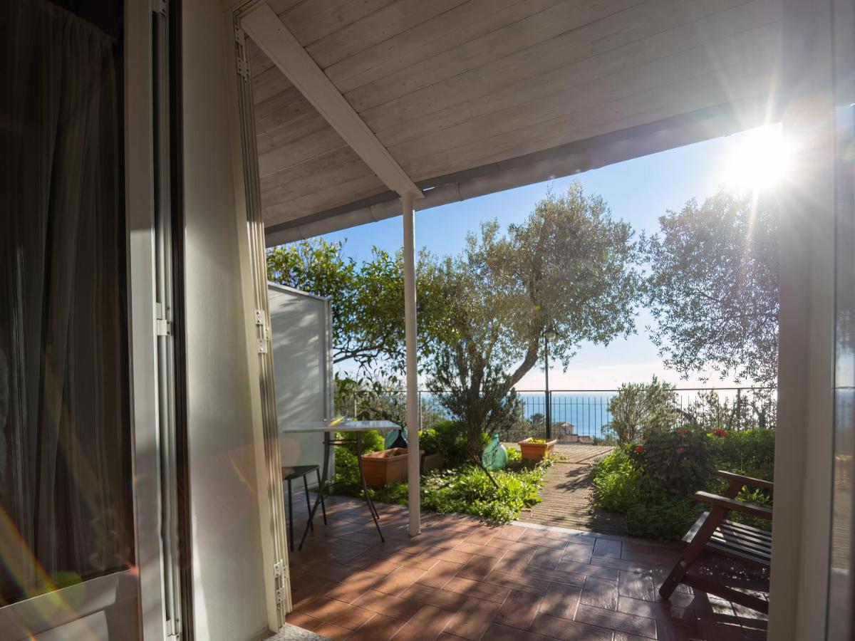 Tra Gli Ulivi Pietra Ligure Exterior foto