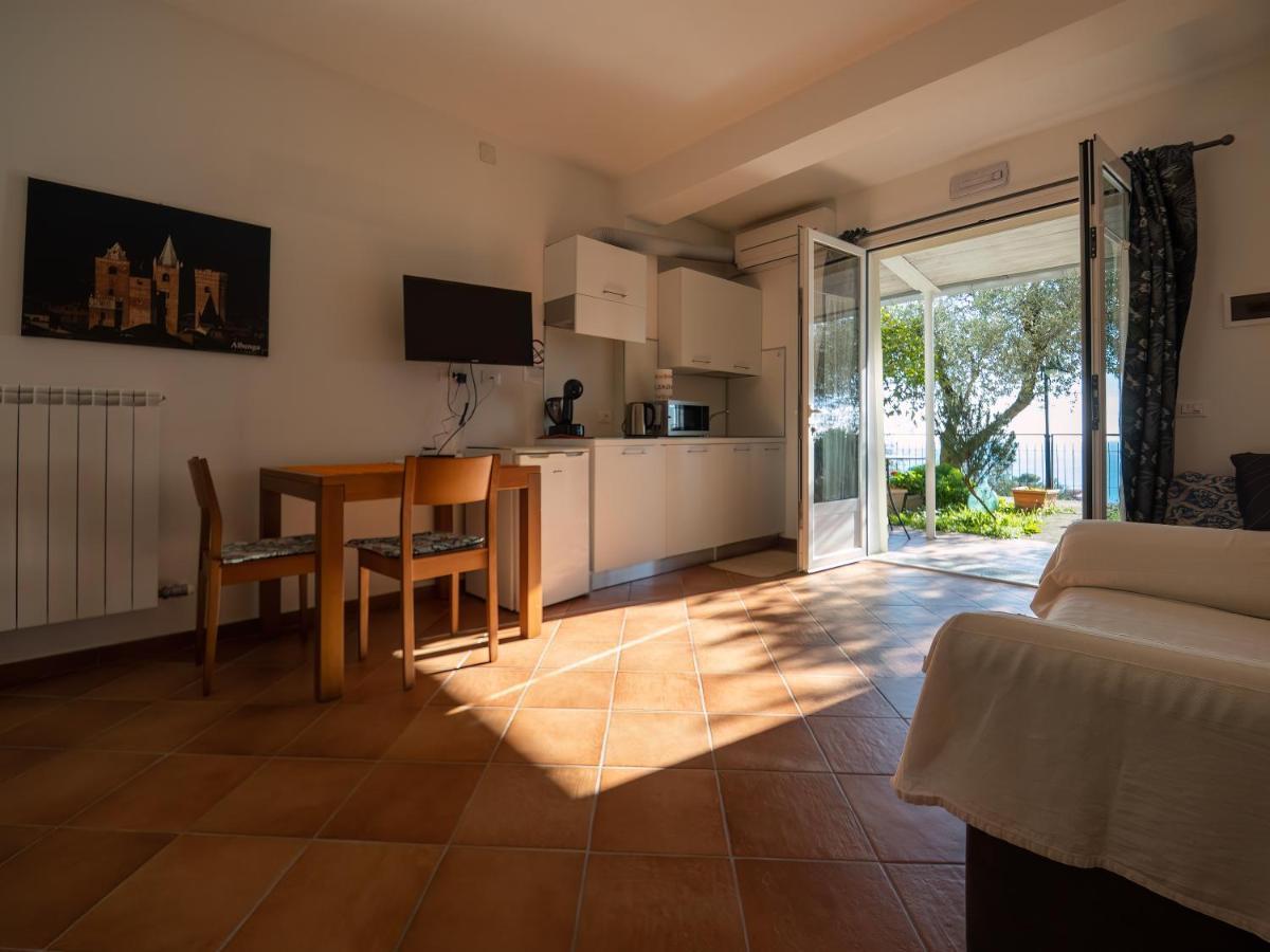 Tra Gli Ulivi Pietra Ligure Exterior foto