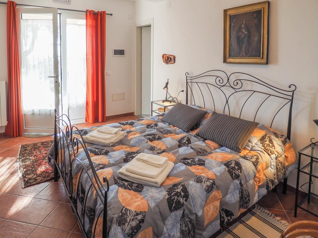 Tra Gli Ulivi Pietra Ligure Exterior foto