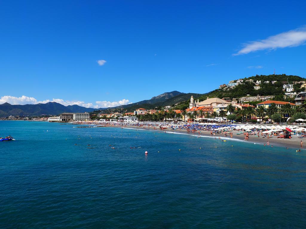Tra Gli Ulivi Pietra Ligure Exterior foto