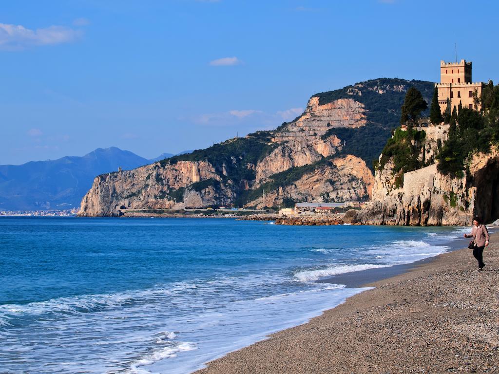 Tra Gli Ulivi Pietra Ligure Exterior foto